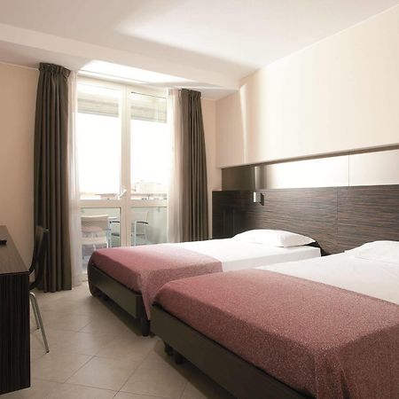 Rosso Frizzante Otel Sorbara Dış mekan fotoğraf