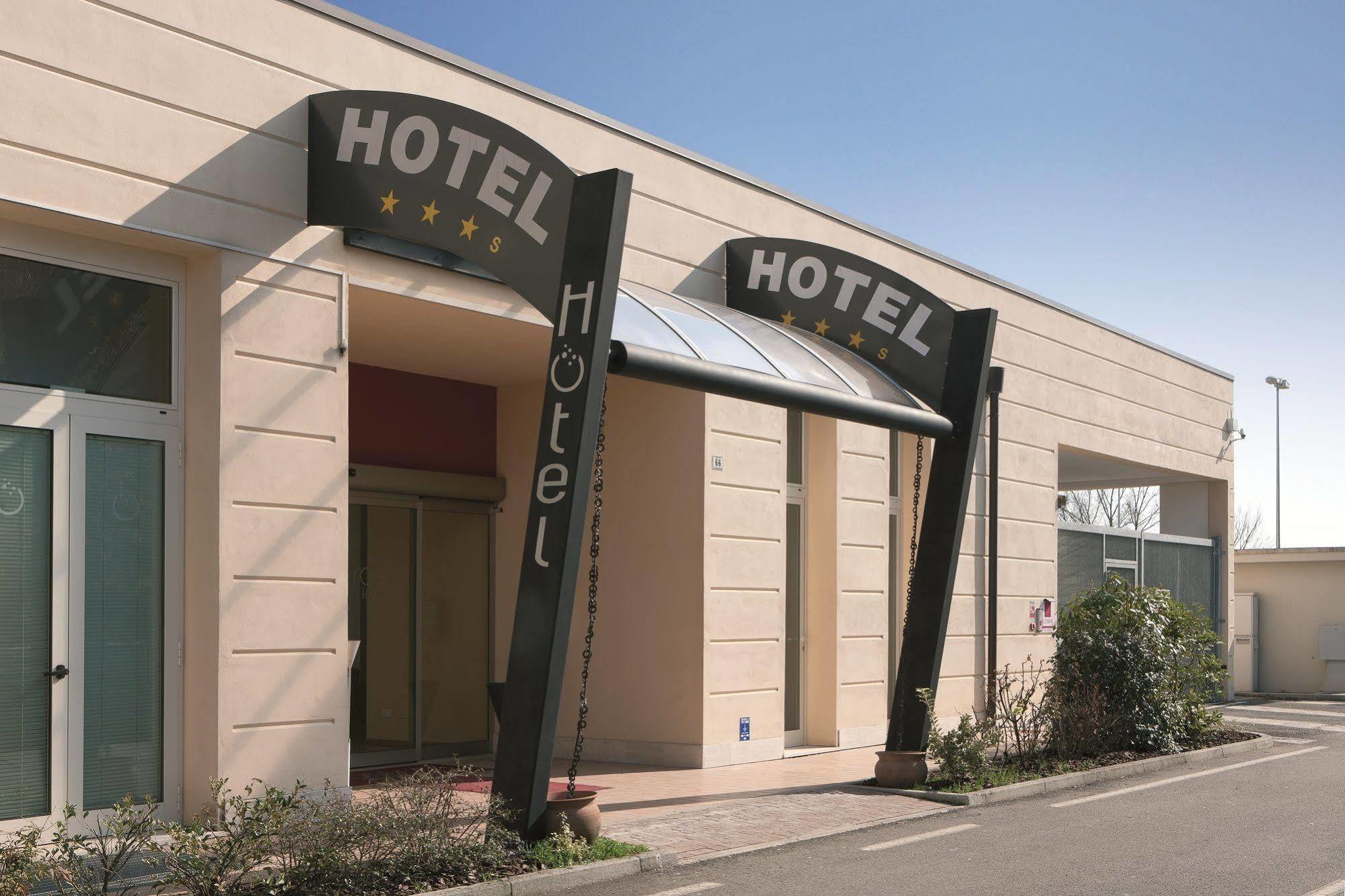 Rosso Frizzante Otel Sorbara Dış mekan fotoğraf